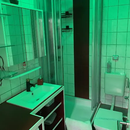 Best-Preis -Gold Suite- mit Netflix, Self-Check-In, eBike Ladestation, Fahrradraum, WLAN, Netflix und Massagesessel - direkt am Elberadweg im Herzen von Wittenberge Exterior foto