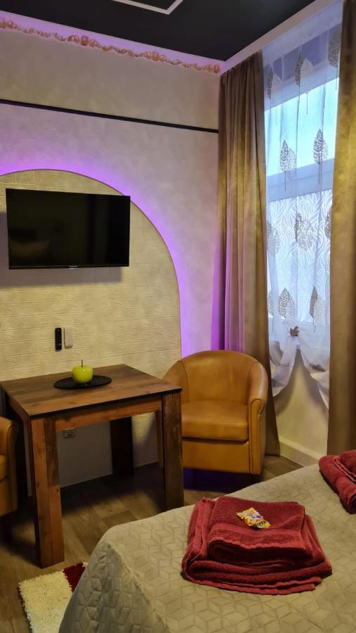 Gold Suite: Elbe Riverside Retreat With Netflix And E-bike Station Wittenberge
