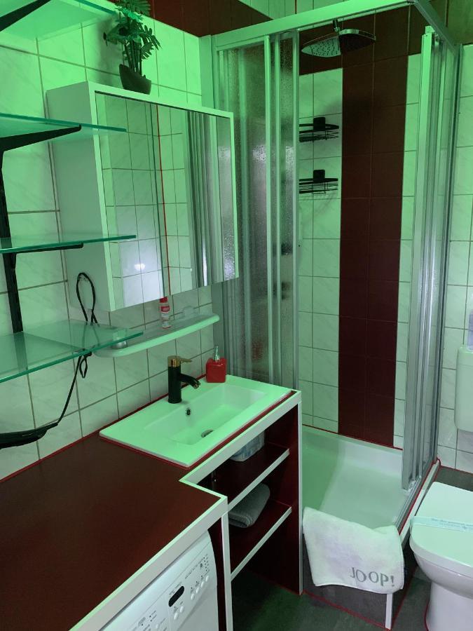 Apartment Gold Suite: Elbe Riverside Retreat With Netflix And E-bike Station