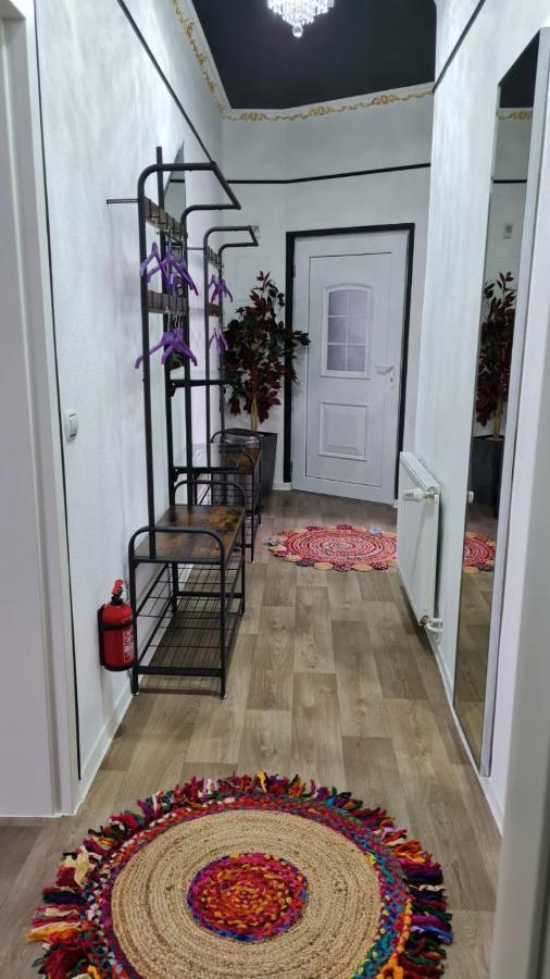 Apartament Best-preis -gold Suite- Mit Netflix, Self-check-in, Ebike Ladestation, Fahrradraum, Wlan, Netflix Und Massagesessel - Direkt Am Elberadweg Im Herzen Von