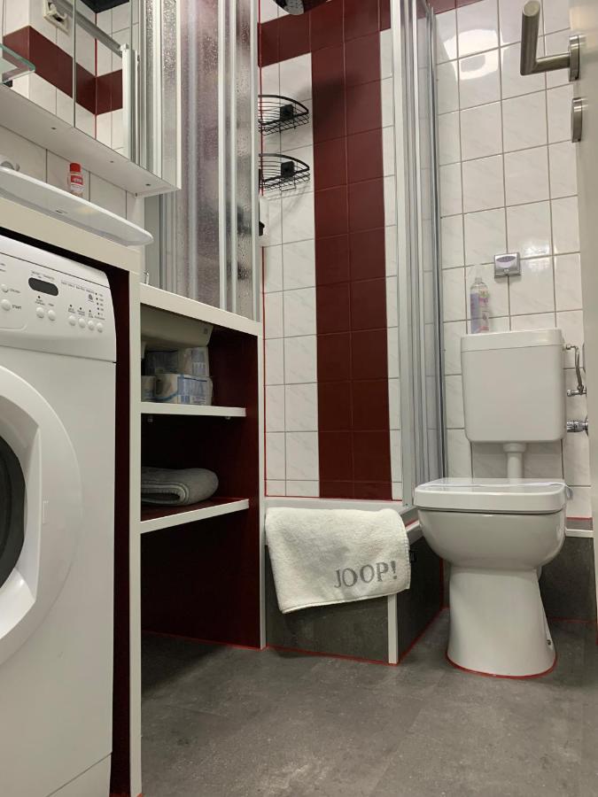Gold Suite: Elbe Riverside Retreat With Netflix And E-bike Station Apartment Wittenberge