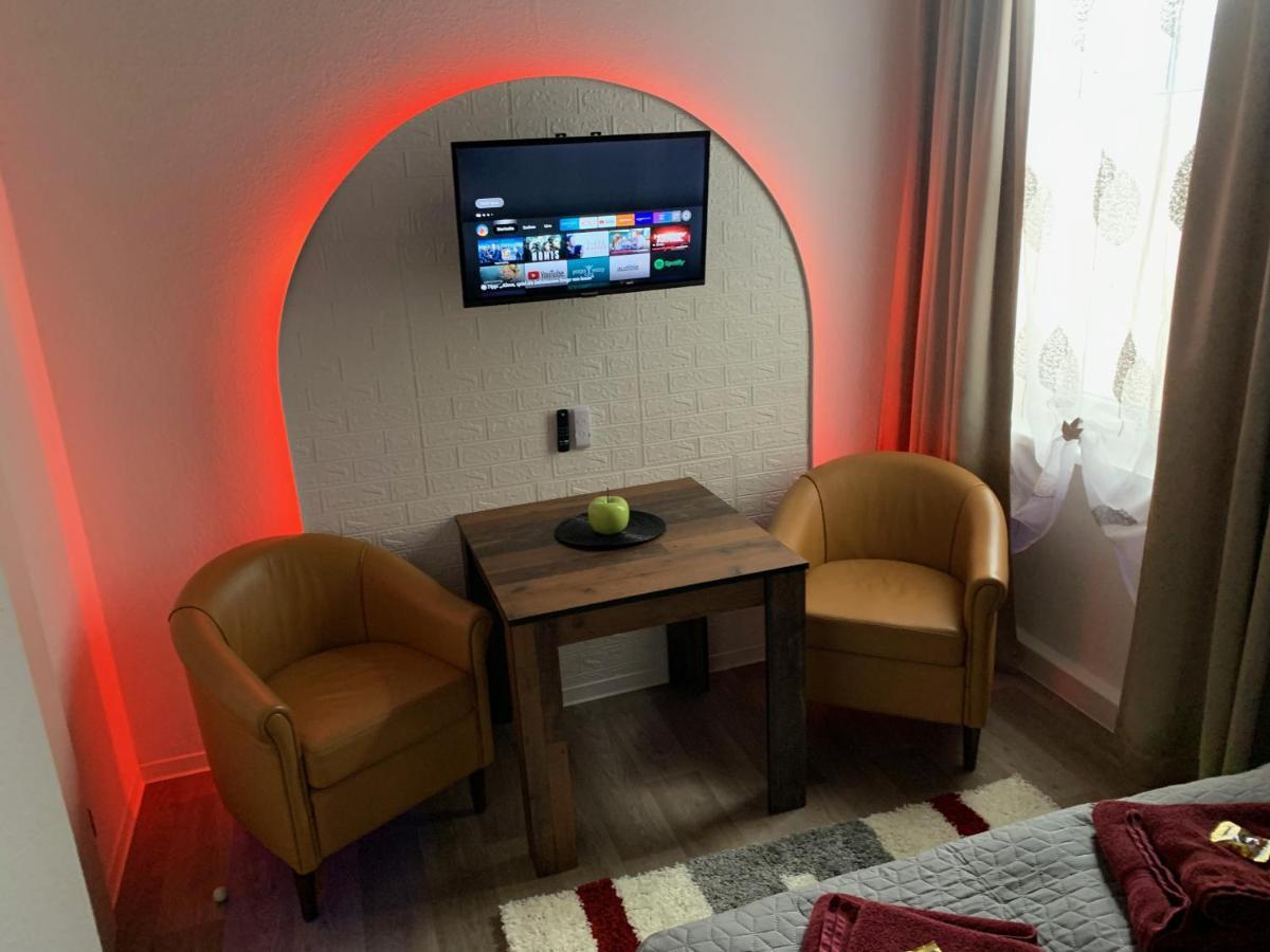 Gold Suite: Elbe Riverside Retreat With Netflix And E-bike Station
